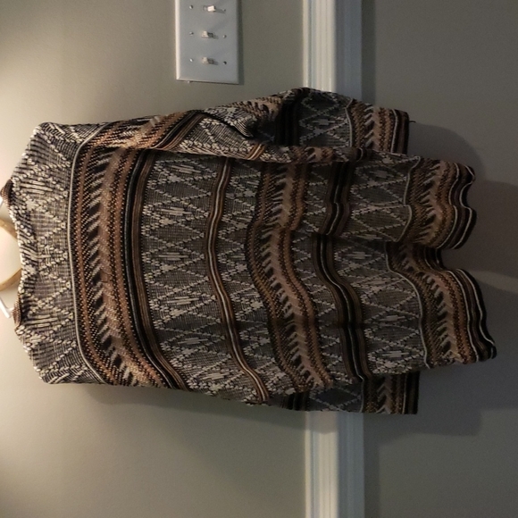 Cute cardigan! - Picture 2 of 2